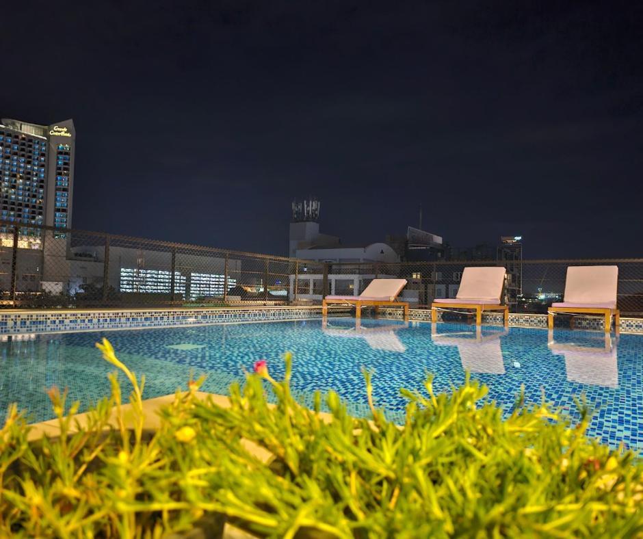 Xq Pattaya Hotel Exteriör bild