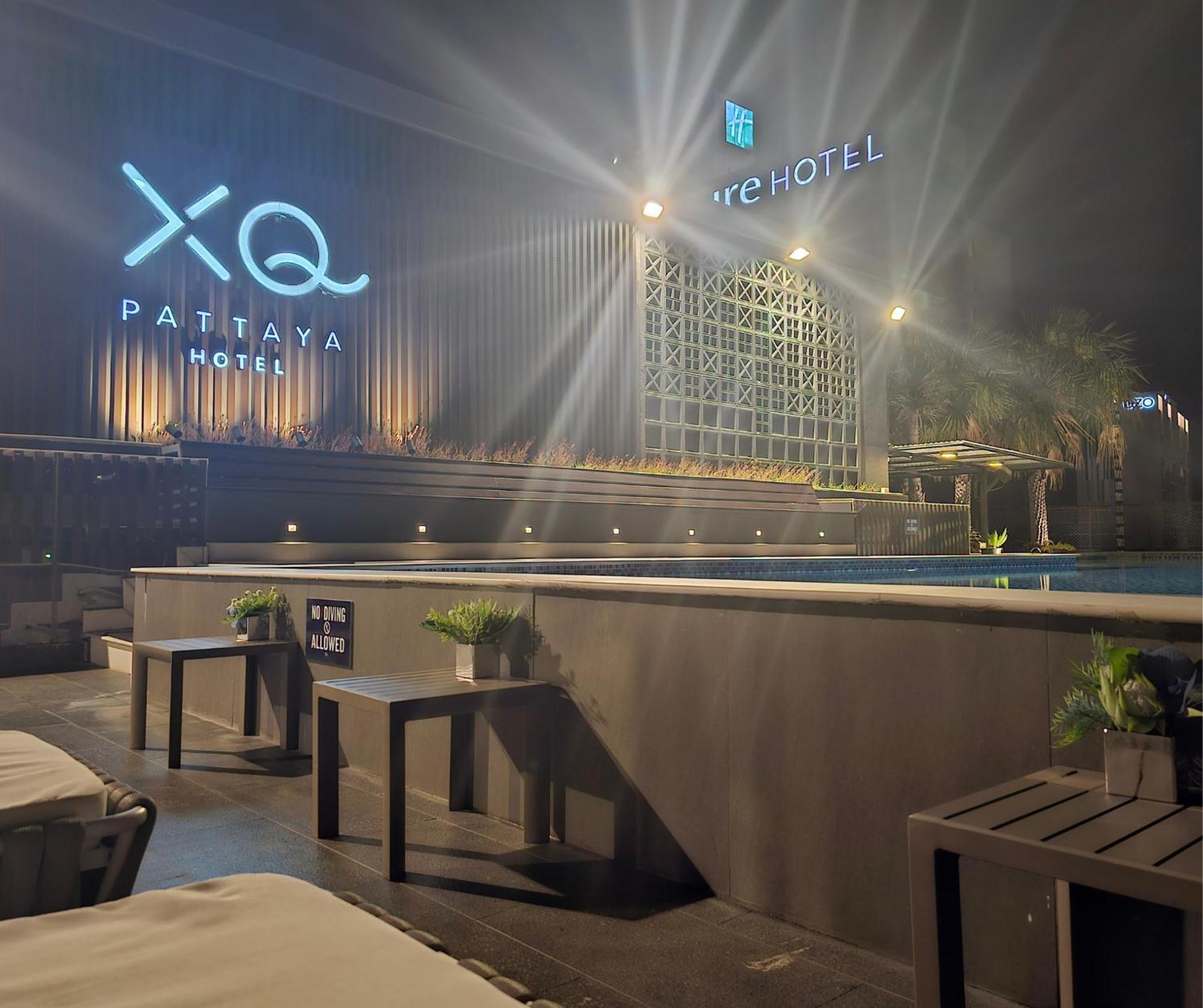 Xq Pattaya Hotel Exteriör bild